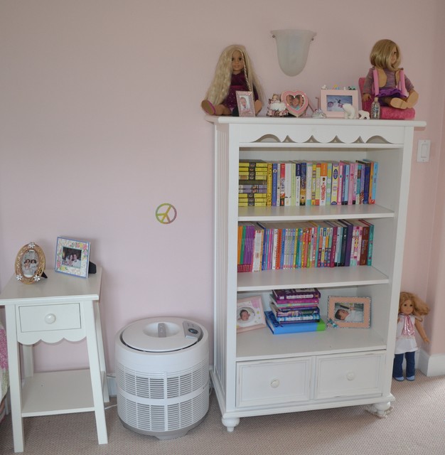 Дизайн интерьера детской комнаты в светло-розовых тонах
