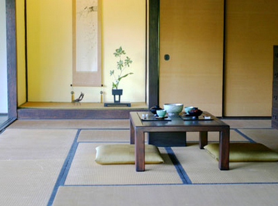 интерьер гостиной в японском стиле