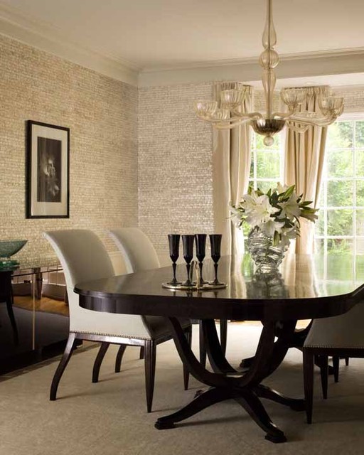 Современный дизайн столовой комнаты, преимущественно в пастельных тонах.
